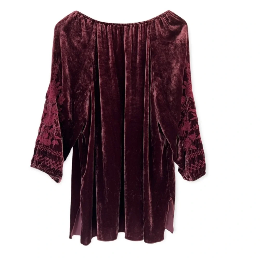 Johnny Was Daniella Embroidered Velvet
Peasant Blouse - Picture 5 of 7